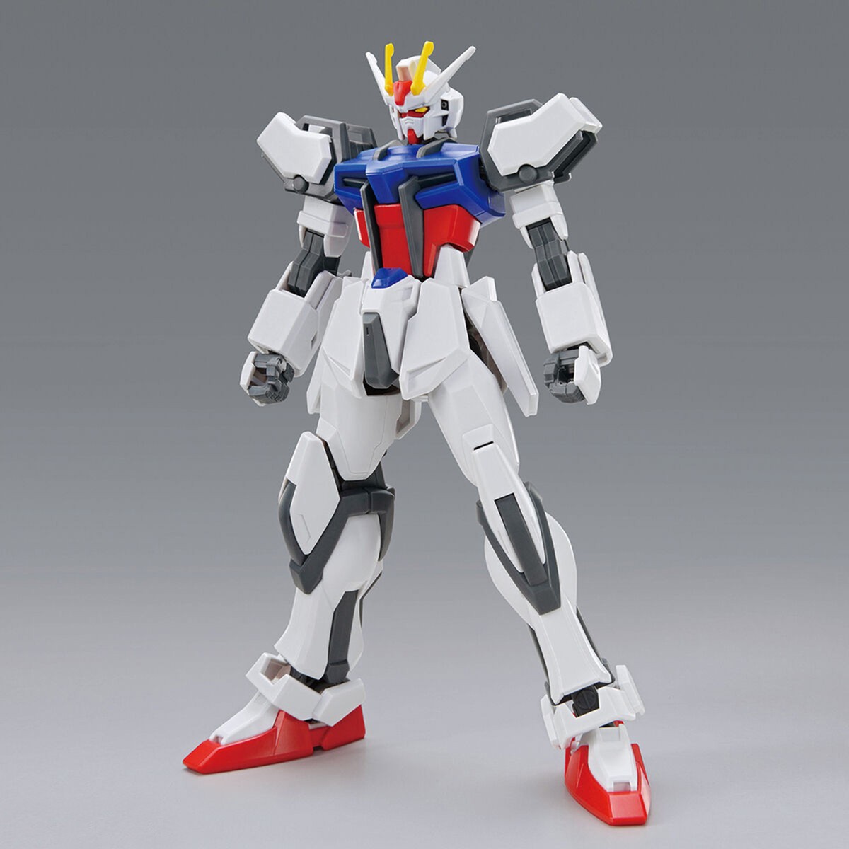 EG GAT-X105 Strike Gundam Bandai Gunpla